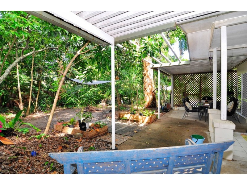 2 Linden Street, Clifton Beach QLD 4879