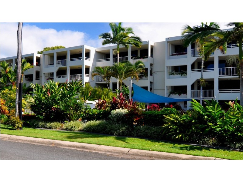 2/119 Arlington Esp., Clifton Beach QLD 4879