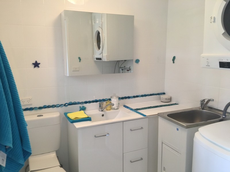 104 Coral Coast Drive, Palm Cove QLD 4879