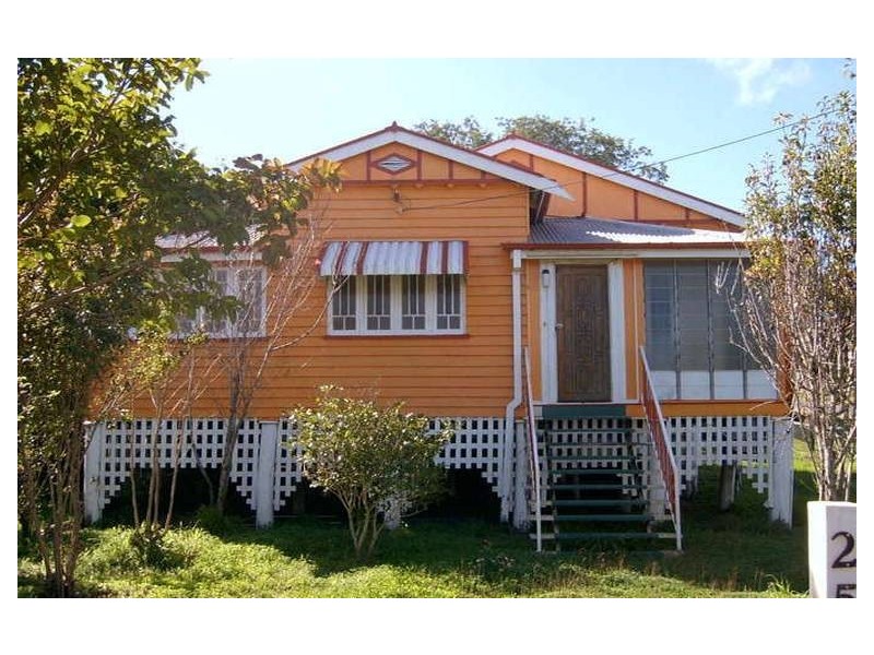 25 James Street, Mount Morgan QLD 4714