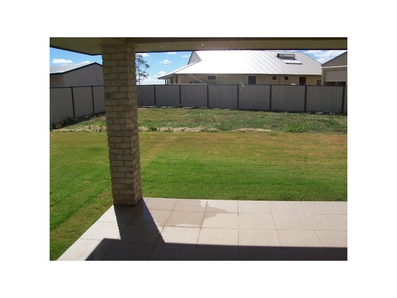 81 Buxton Drive, Gracemere QLD 4702
