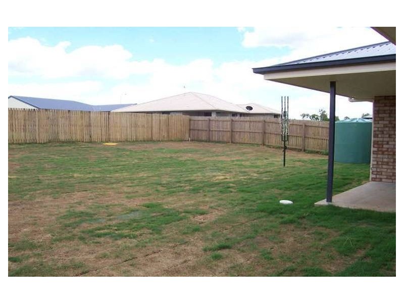 43 Broadhurst Drive, Gracemere QLD 4702