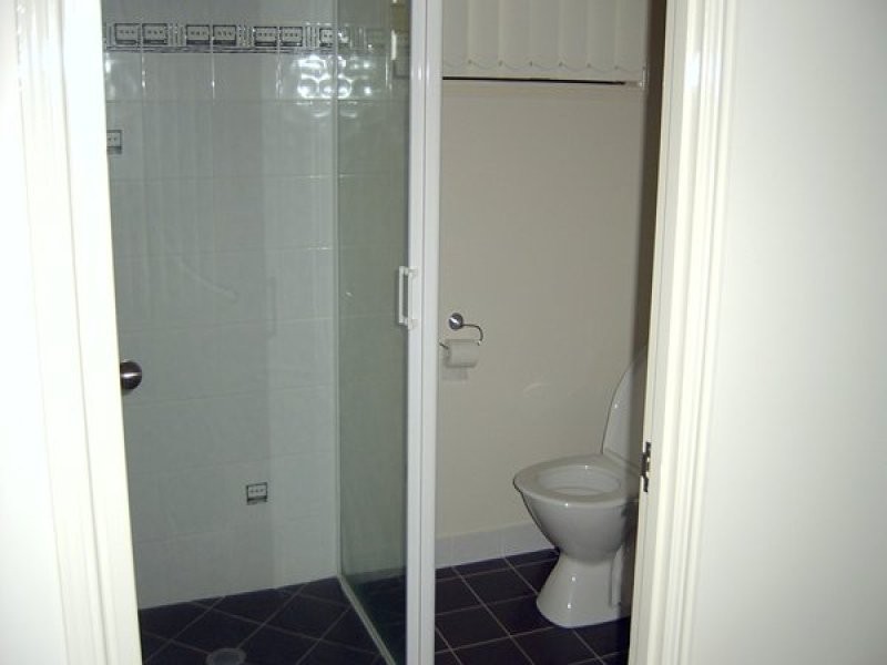 8 Broadhurst Drive, Gracemere QLD 4702