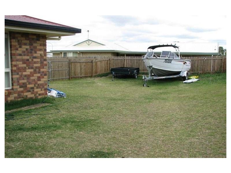 11 Isabel Court, Gracemere QLD 4702