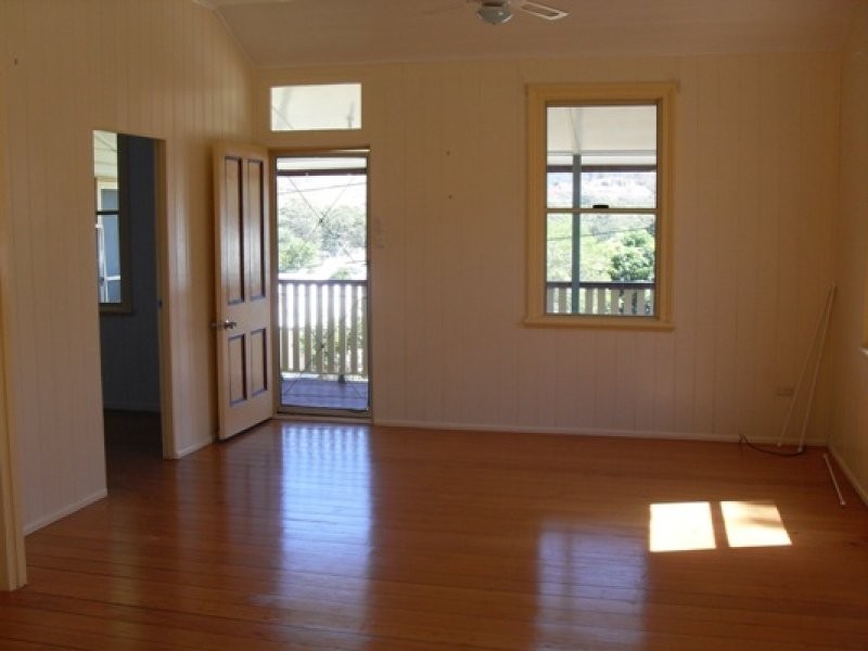 43 East Street Extended, Mount Morgan QLD 4714