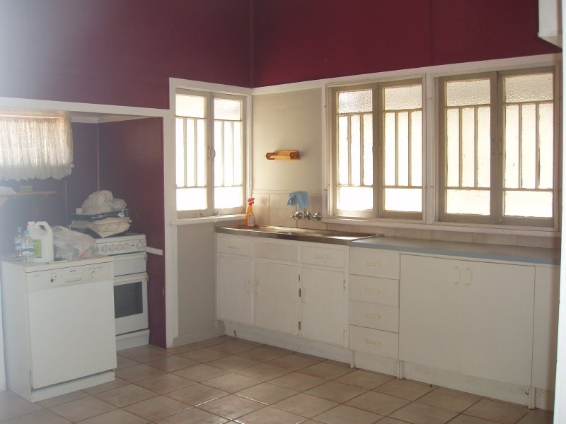 17 Brighton Street, Berserker QLD 4701