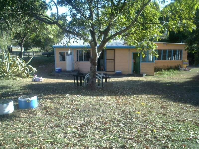 609 Lakes Creek Road, Lakes Creek QLD 4701