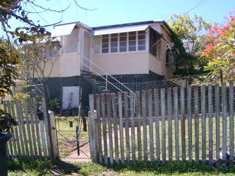 1 Coronation Drive, Mount Morgan QLD 4714