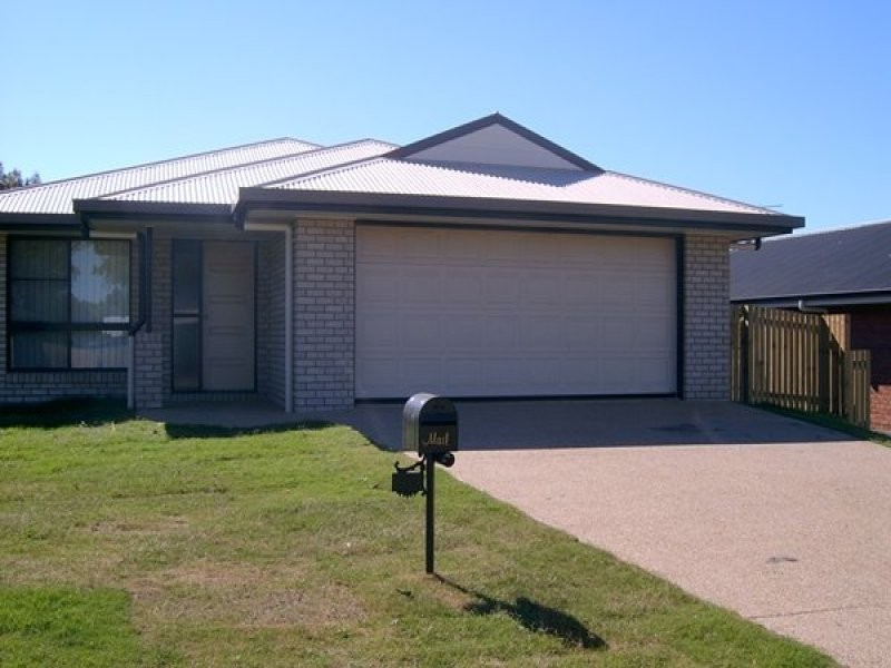 11 Riley Drive, Gracemere QLD 4702