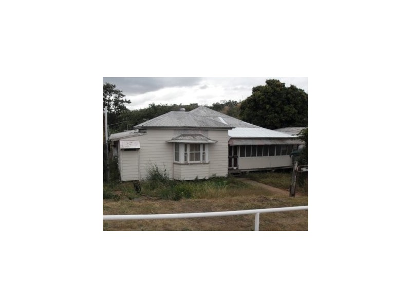 67 Dee Street, Mount Morgan QLD 4714