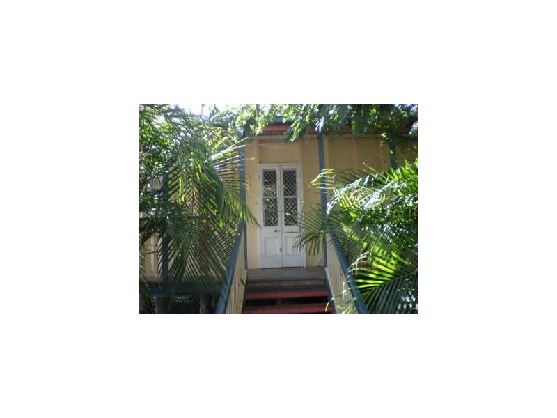 2 Glenmore Road, Kawana QLD 4701