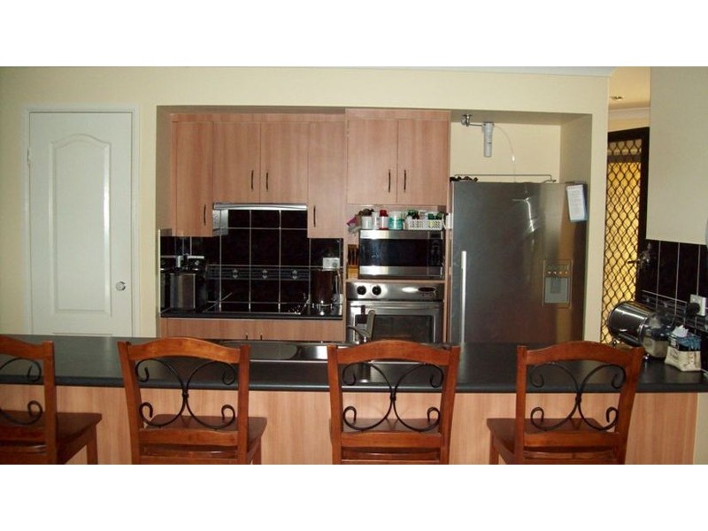 9 Anna Street, Gracemere QLD 4702