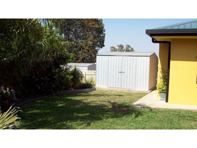 9 Anna Street, Gracemere QLD 4702