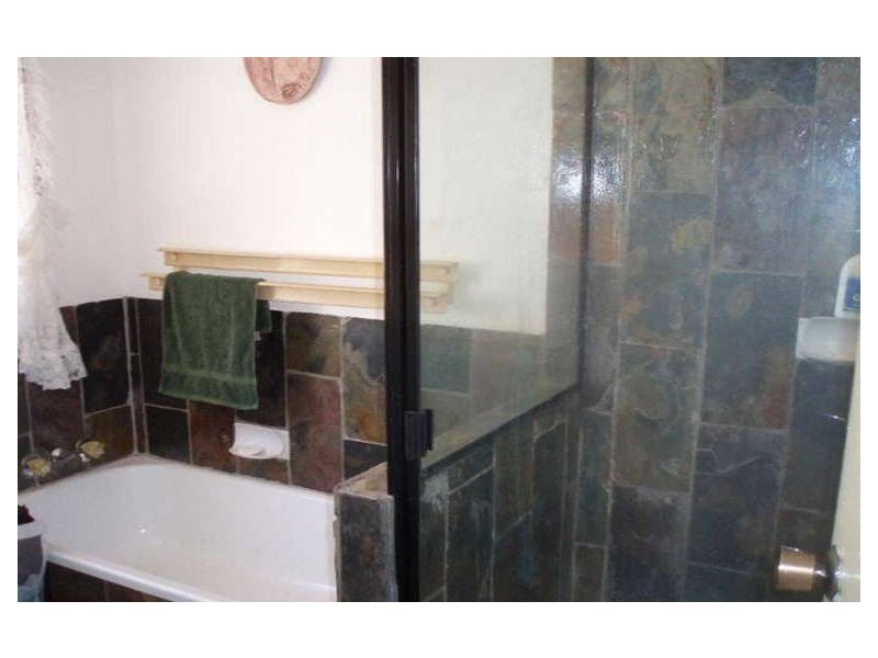 165 Somerset Road, Gracemere QLD 4702