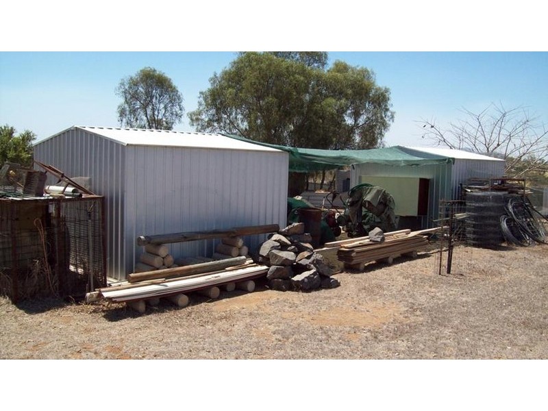 165 Somerset Road, Gracemere QLD 4702