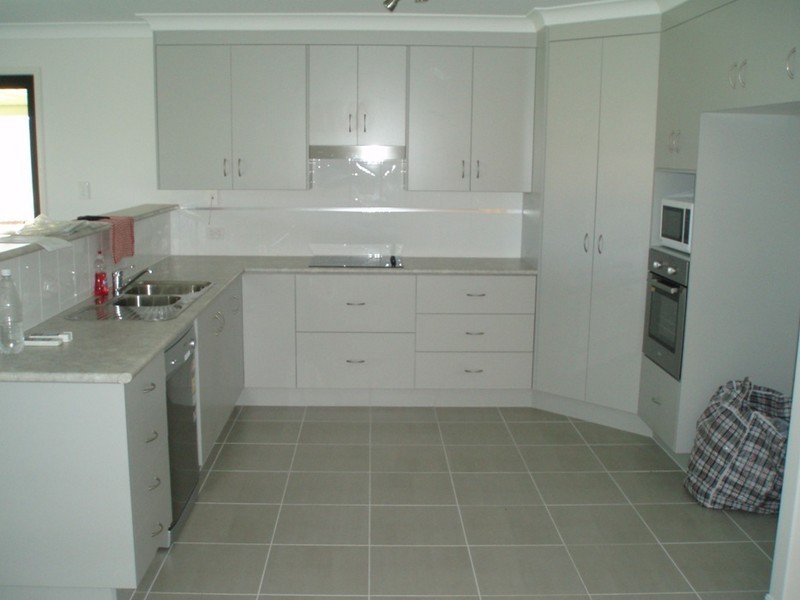 18 Koolamarra Drive, Gracemere QLD 4702