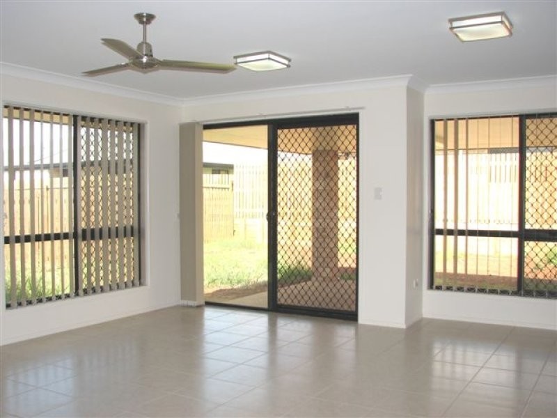 3 Sturt Court, Gracemere QLD 4702