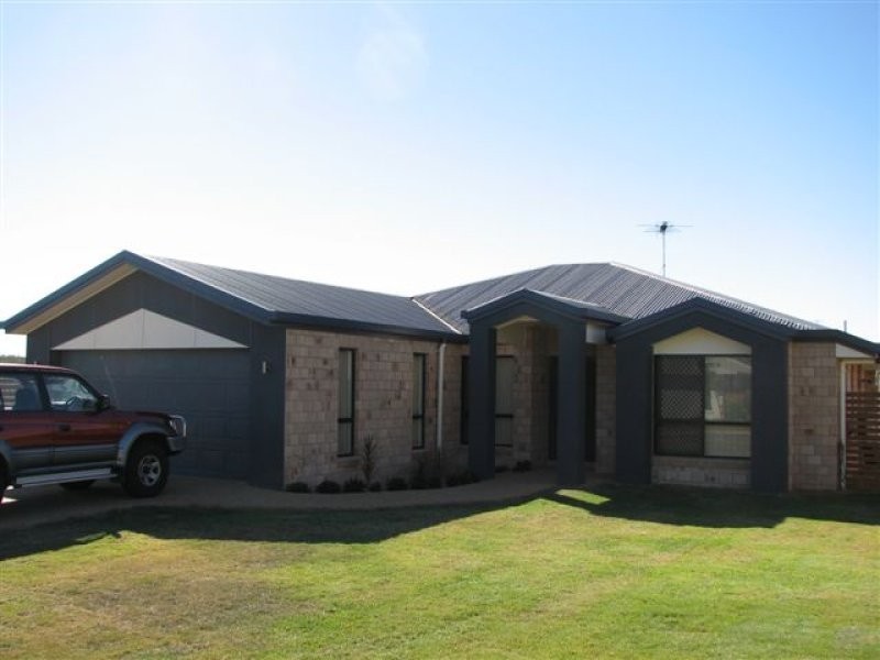 3 Sturt Court, Gracemere QLD 4702
