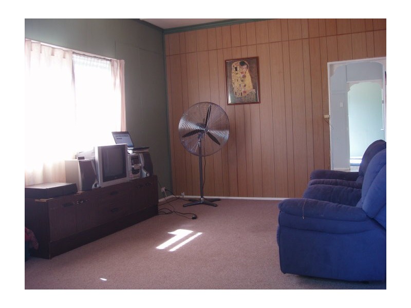 19 Caroline Street, Wowan QLD 4702