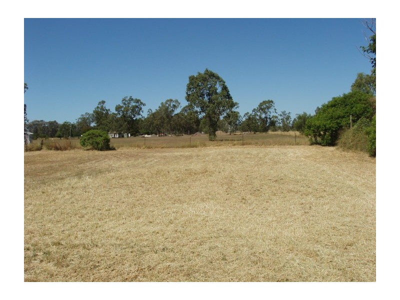 19 Caroline Street, Wowan QLD 4702