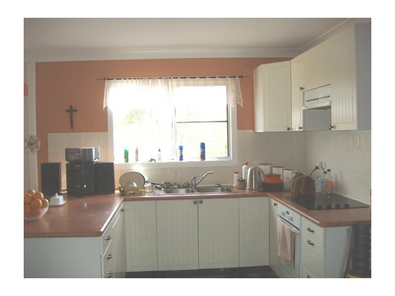 1 Richards Street, Mount Morgan QLD 4714