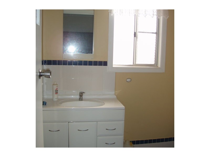 1 Richards Street, Mount Morgan QLD 4714