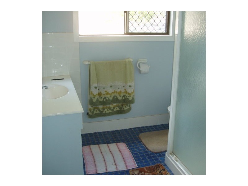 1 Richards Street, Mount Morgan QLD 4714