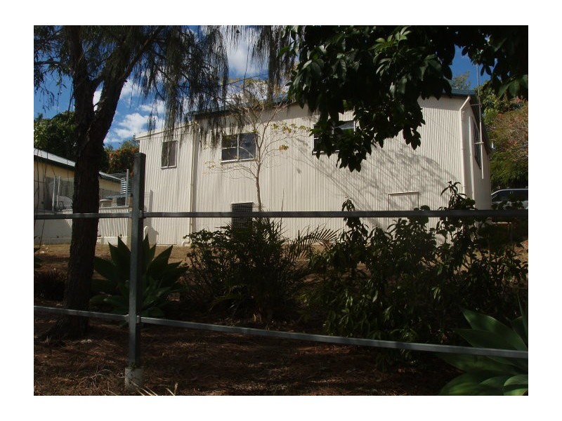 1 Richards Street, Mount Morgan QLD 4714