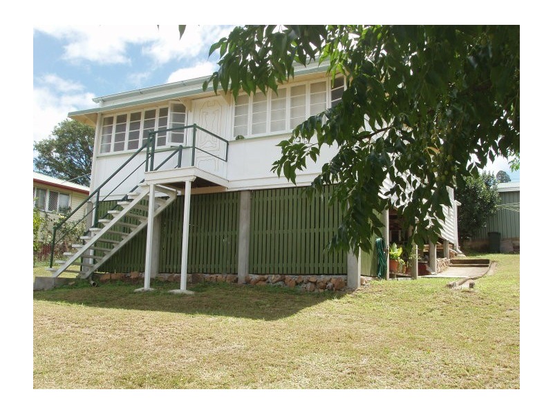 23 Byrnes Parade, Mount Morgan QLD 4714
