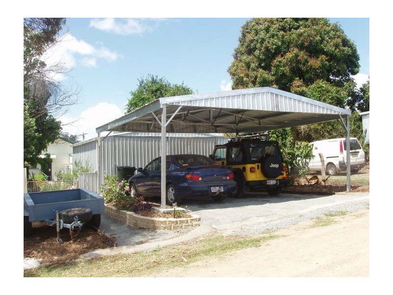 8 Cornes Street, Mount Morgan QLD 4714