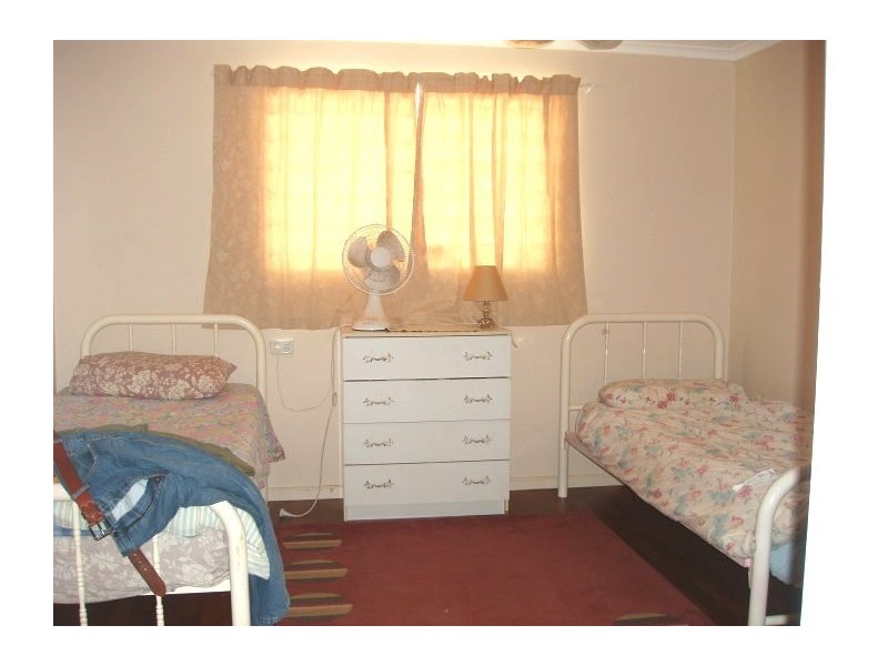 8 Cornes Street, Mount Morgan QLD 4714