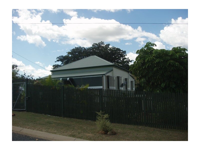 35  Coronation Drive, Mount Morgan QLD 4714