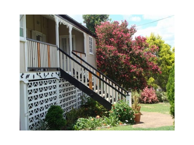 31 Coates Street, Mount Morgan QLD 4714