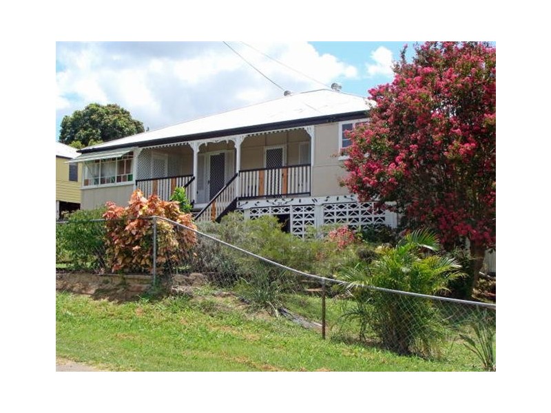 31 Coates Street, Mount Morgan QLD 4714