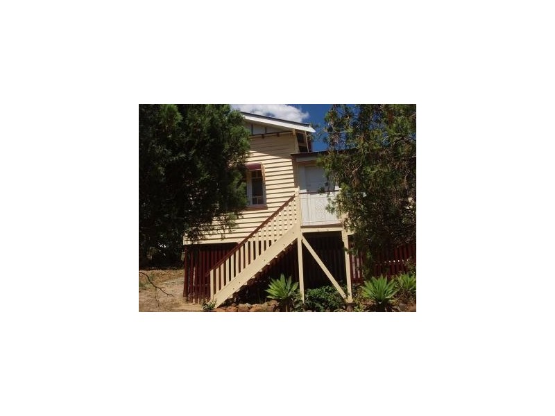 19 James Street, Mount Morgan QLD 4714