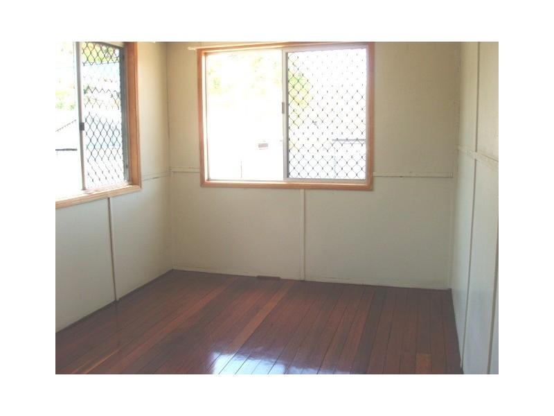 4 Queen St, Mount Morgan QLD 4714