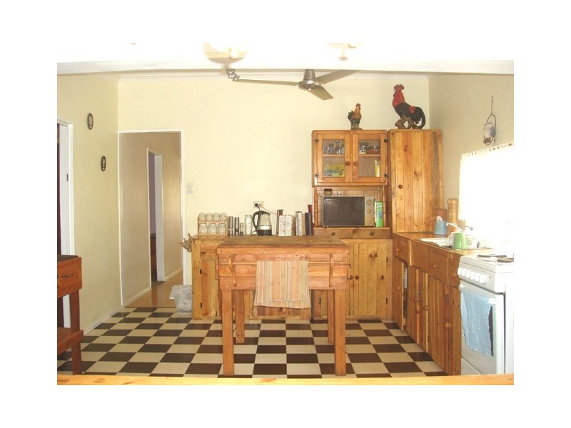 51179 Burnett Hwy, Mount Morgan QLD 4714