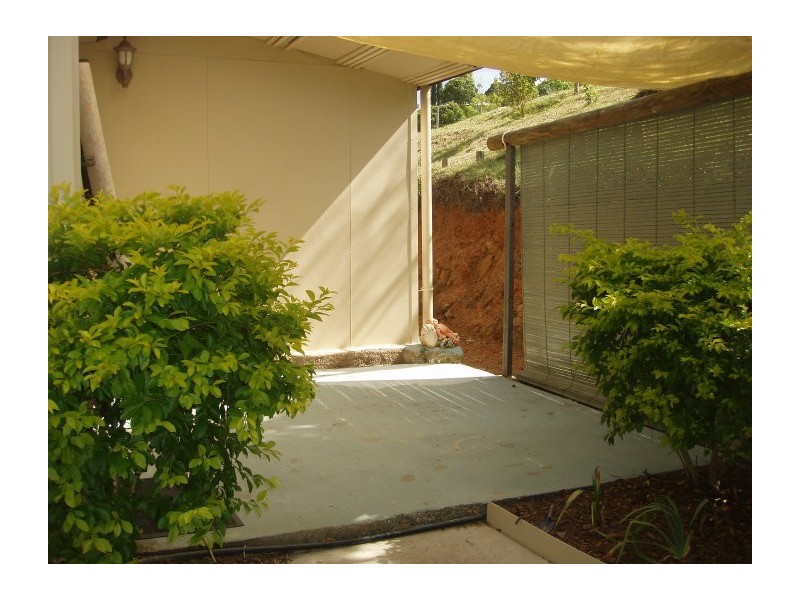 1 West Street, Mount Morgan QLD 4714