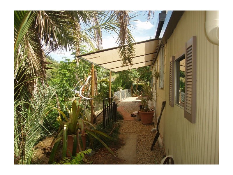 1 West Street, Mount Morgan QLD 4714