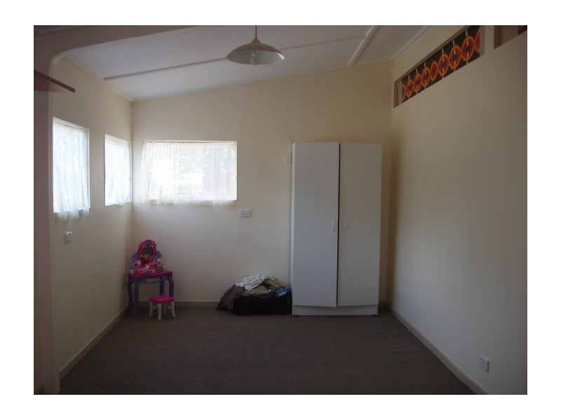 1 West Street, Mount Morgan QLD 4714