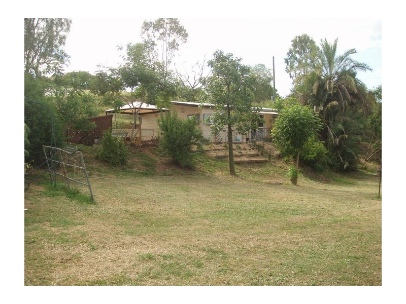 1 West Street, Mount Morgan QLD 4714