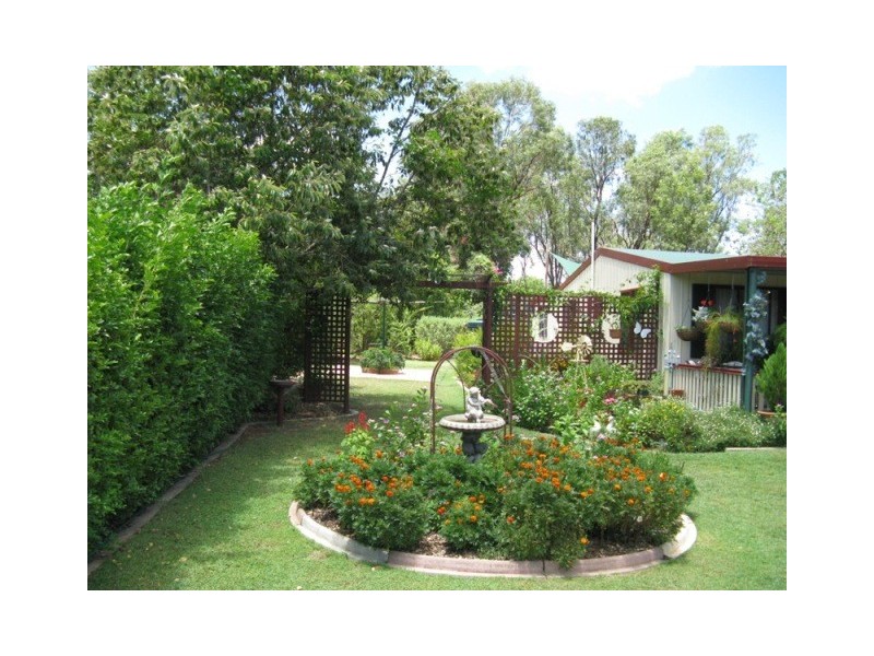 9 Alice Street, Duaringa QLD 4712