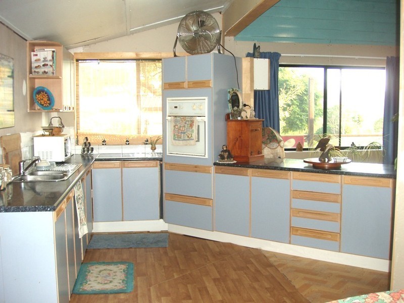 5 Coronation Dr, Mount Morgan QLD 4714