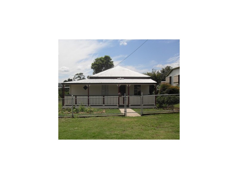 25  Gordon St, Mount Morgan QLD 4714