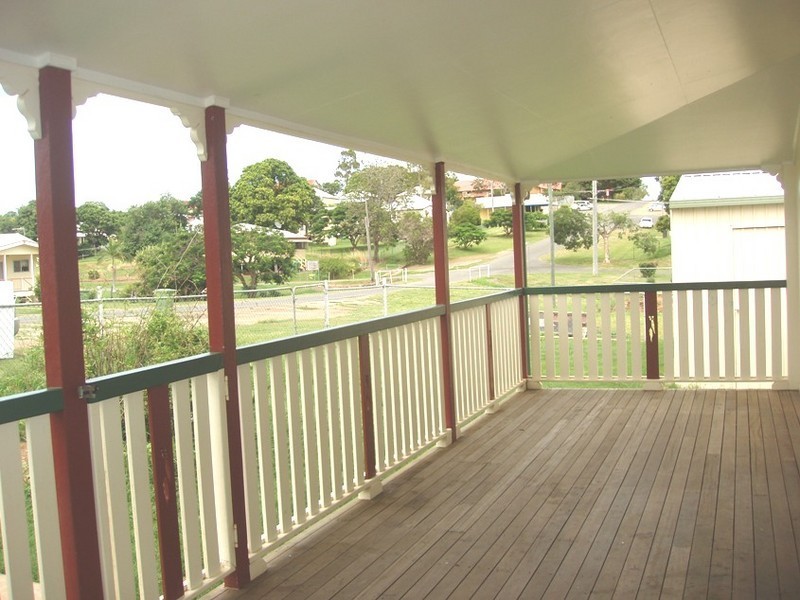 25  Gordon St, Mount Morgan QLD 4714