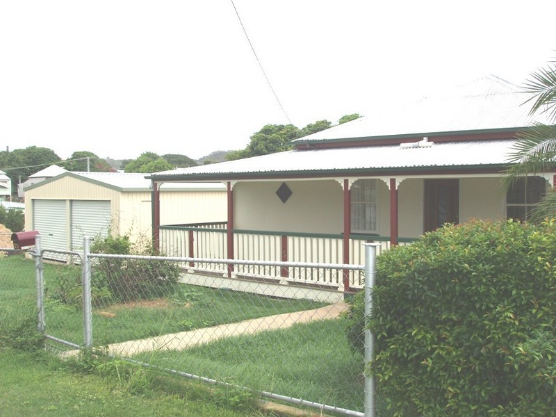 25  Gordon St, Mount Morgan QLD 4714