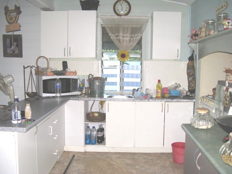 30 Jeannie St, Mount Morgan QLD 4714