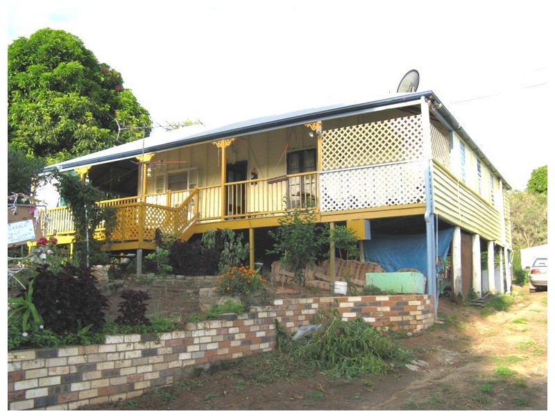 29 Coates St, Mount Morgan QLD 4714