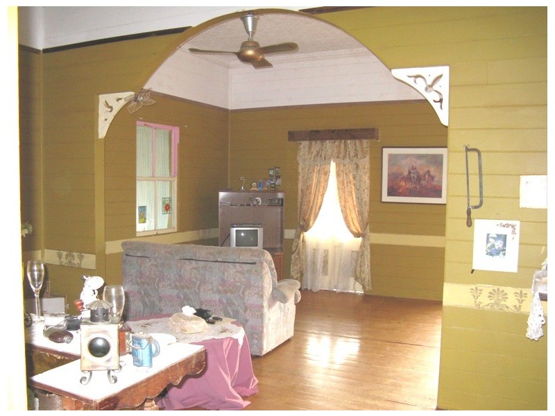 29 Coates St, Mount Morgan QLD 4714