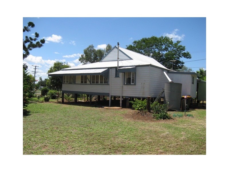 37 Elizabeth Street, Duaringa QLD 4712